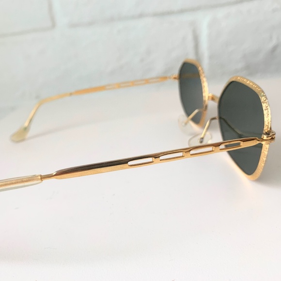 Vintage Gold Sunglasses - Picture 2 of 3